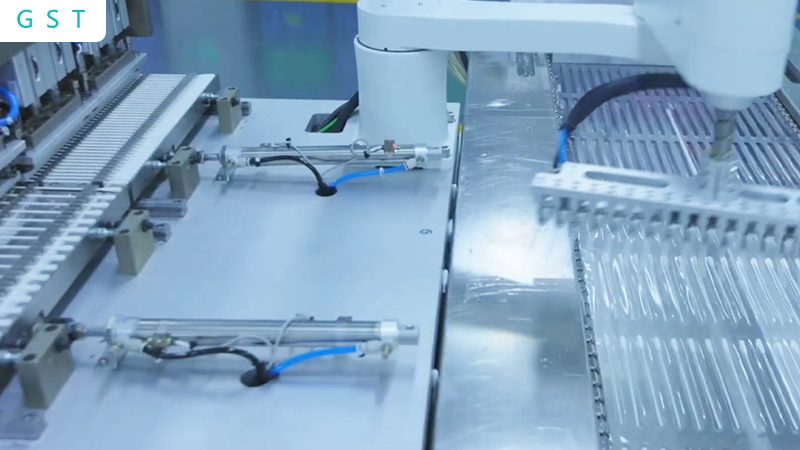 行业背景：工业自动化浪潮下的机遇与挑战